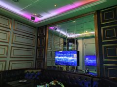 -莹乐迪量贩式KTV(祝桥店)