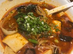 -渝是乎酸菜鱼(龙旗购物中心店)