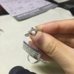 -威德钻石-克拉钻大本营(南京东路店)