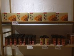 -顶东面包花园·生日蛋糕(世博店)
