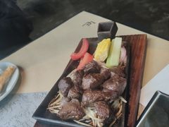 -穹六人间 people 6(岳阳路店)