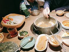 -蘑界·野生菌火锅(深业上城店)