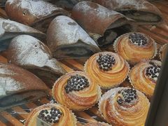 -苹果花园(南泉路店)