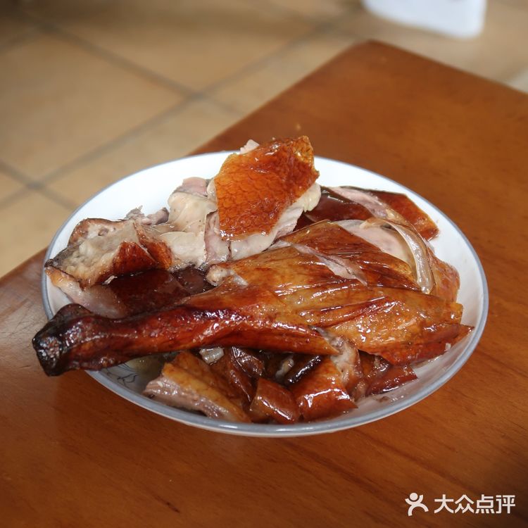 街头的烧鹅店
