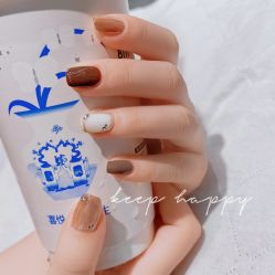 -悦指间美甲美睫