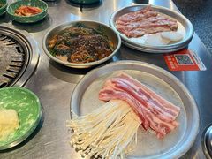 -欧巴炭烤肉오빠숯불구이(南京东路店)