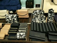 -潘多夫名品奥特莱斯