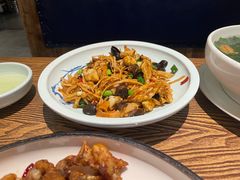 -佬湘楼·27年湘菜(天河都市广场店)