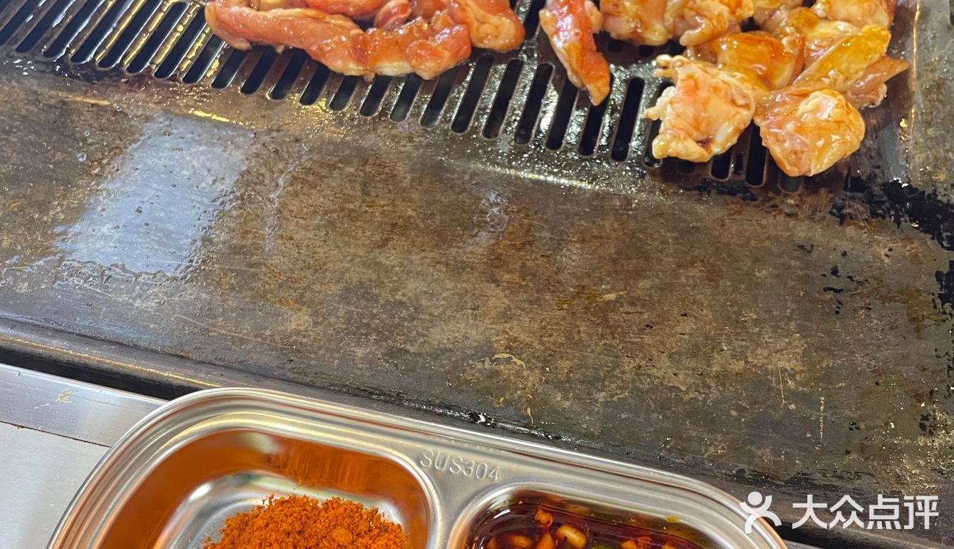 说是贵州烧烤，实际上是贵州烤肉…