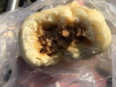咸蛋黄超人包-老陶包子铺(南大西南村店)