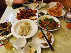 -鹤乡东北菜(崮山路店)