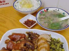 -明姨仔潮汕美食·碳炉猪脚·汕尾牛腩饭·起片鸡煲(起义路店)