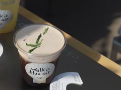 -HUGS coffee(东区店)