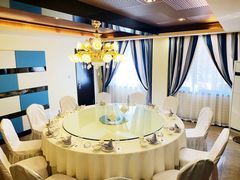 清蒸多宝鱼 海肠捞饭 咸鲅鱼饼子 鲍鱼捞饭 菠萝虾球 菜牌展档 包间-名典餐厅(铁西立安花园店)