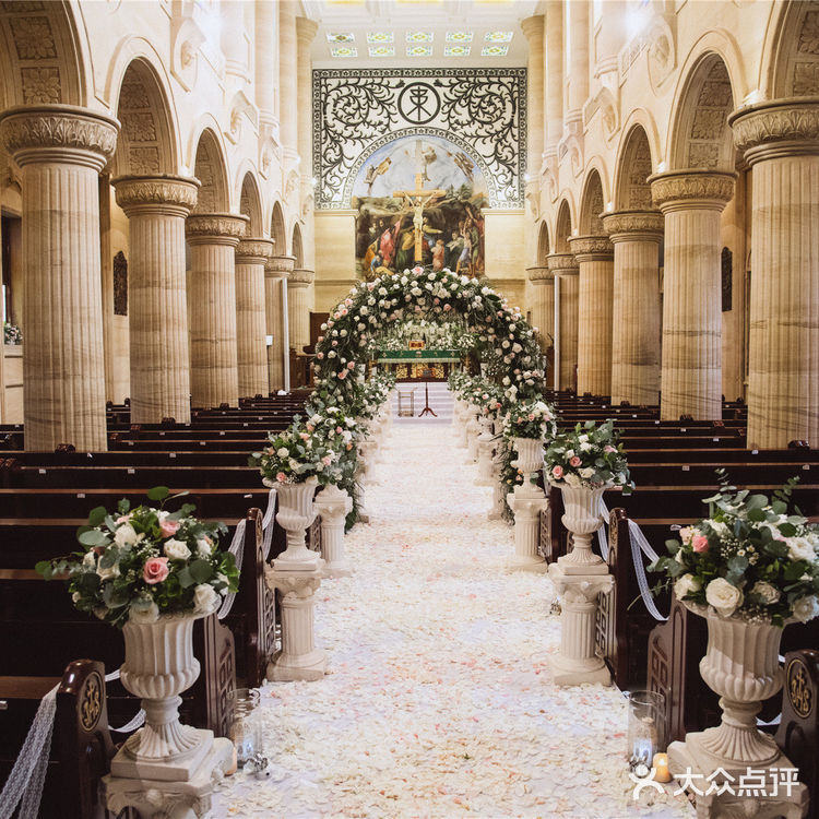 网红教堂式婚礼，圆满你的童话梦！！！