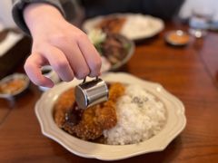 咖喱炸猪排堤坝饭-Ginko银子(青龙街店)