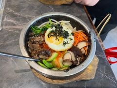 炙烧牛肉石锅拌饭-彭妈家•韩国烤肉料理(张杨路店)