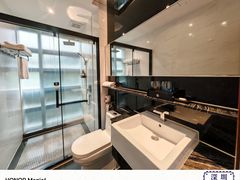 -蓬客精品酒店(南山海岸城购物中心店)