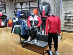 -NIKE品牌体验店(北京蓝色港湾店)