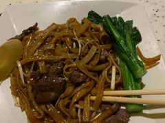 -百威KTV(恒福路店)