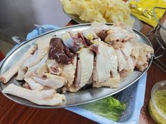 连州果园鸡-威邵鸡煲(西华路总店)