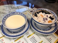 -黄氏许牛奶甜品餐厅(裕华万达店)