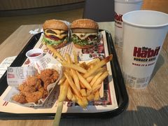 -The Habit Burger Grill 哈比特汉堡(复兴soho店)