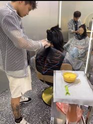 -Tloml salon