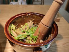 皮蛋青椒擂茄子-费大厨辣椒炒肉(万家丽一店)