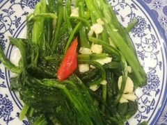 -马克力木手抓炕锅烤羊肉(盐湖一小区店)