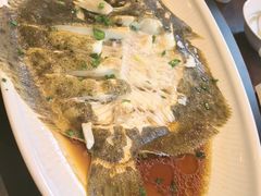 -赶海部落海鲜城(海阳路店)