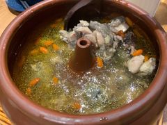 建水汽锅鸡小份-麦麦山云南菜(复地活力城店)