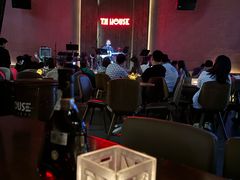 -TZ House音乐现场(来福士中心店)