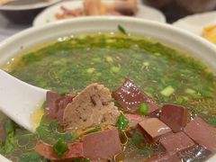 鸡鸭血汤-月亮房·白斩鸡(娄山关路店)