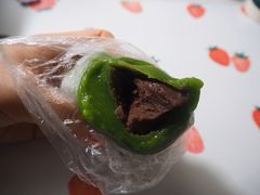 -白玉兰食品甜凤店(合生汇店)