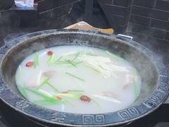 -宽板凳老灶火锅(南礼士路店)