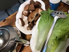 -食爺炭炉鸡煲·烧烤