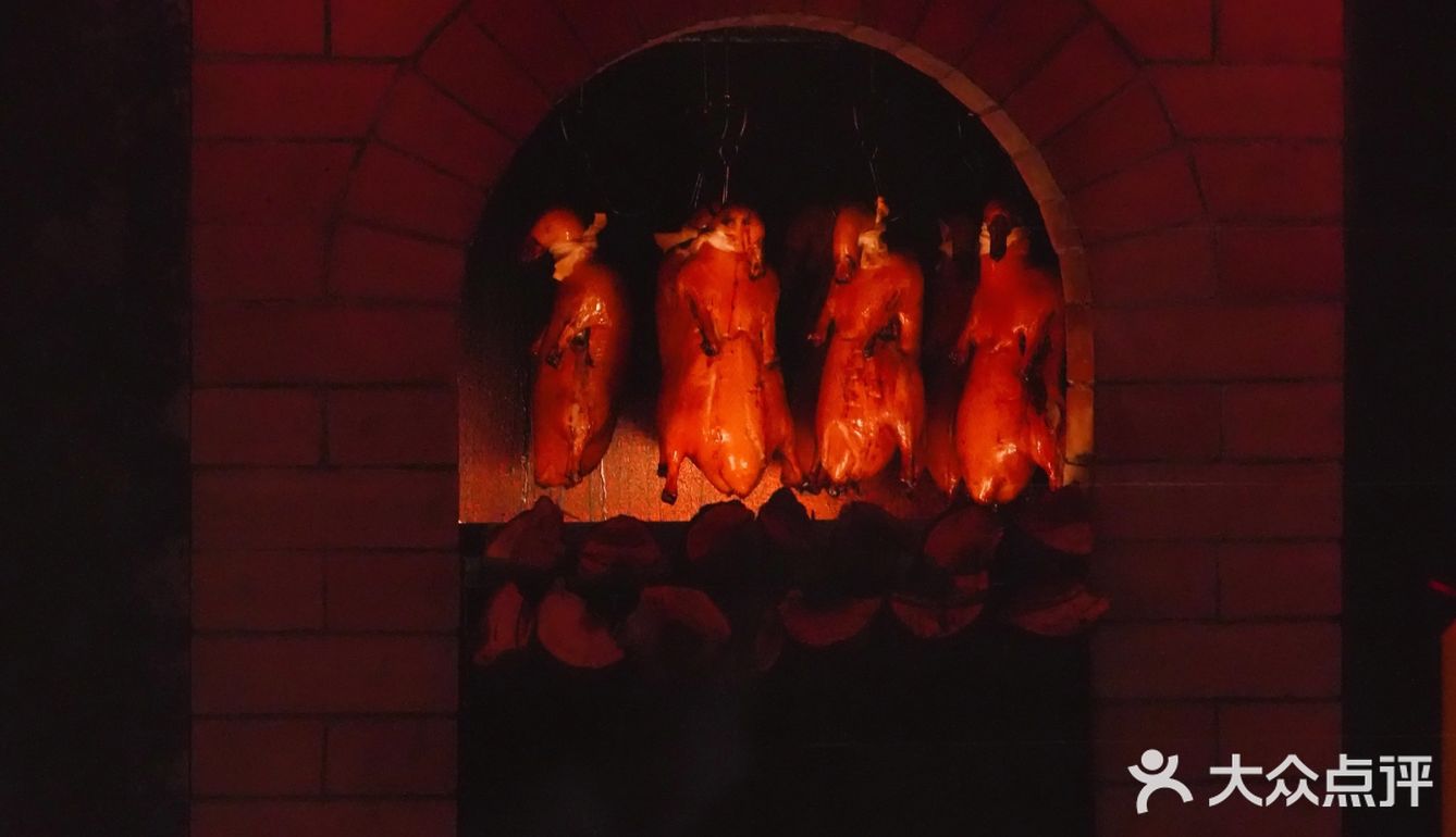 聚餐被朋友一通夸赞！这家餐厅选对啦！