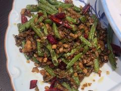 -川流不息·地道川菜·小龙虾(松东路店)