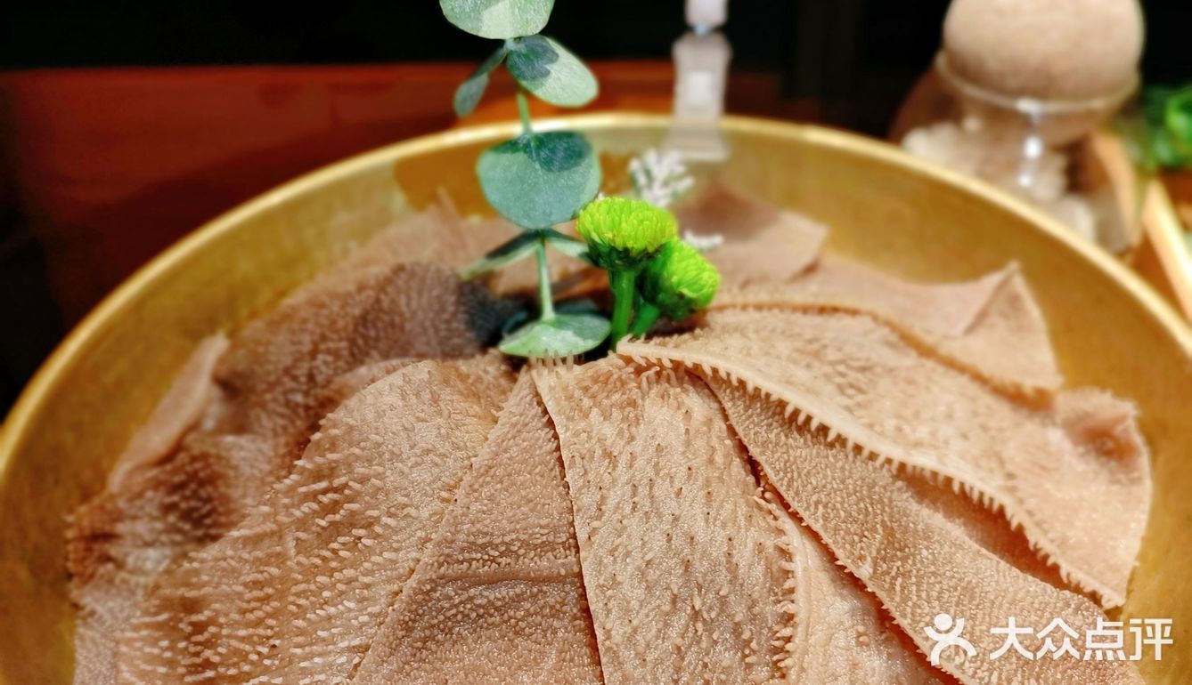 新年伊始，来顿火锅红红火火，我们还是选择巴奴呐[调皮]