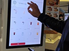 -麦当劳(东方时代广场分店)
