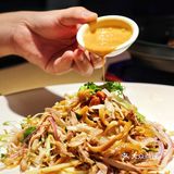老广探店 | 系画廊餐厅食正宗顺德风生水起手撕鸡！