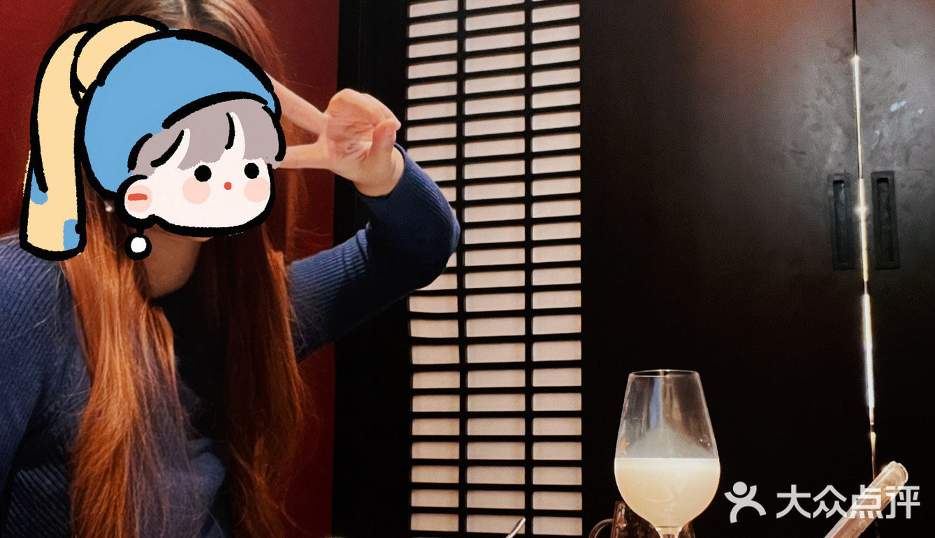 一个人边吃日料边看蜡笔小新是种什么体验？