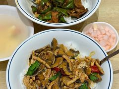 -李与白包子铺(桐梓林店)