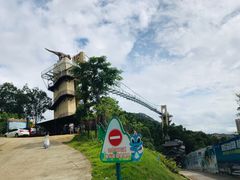 -客天下恐龙水晶玻璃桥