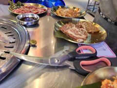 -哈哈碳都·牛肋条无限自助烤肉(台江万达店)