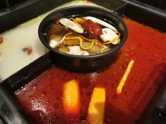 -老牌坊云南鱼豆花火锅(嵩山店)