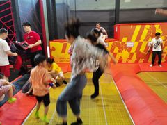 -嗨翻Hi-Fun竞技主题乐园·蹦床亲子生日轰趴(国光1937店)