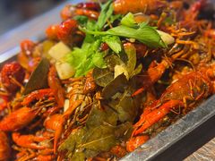 -老街烧烤大排档·地道湖北菜·龙虾馆(汉口火车站店)
