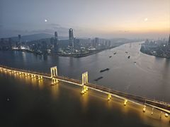 -澳门旅游塔360°旋转餐厅